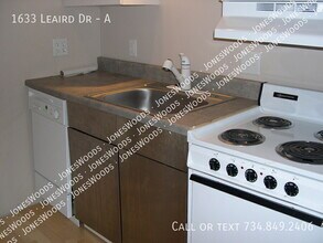 Building Photo - 1633 Leaird Dr