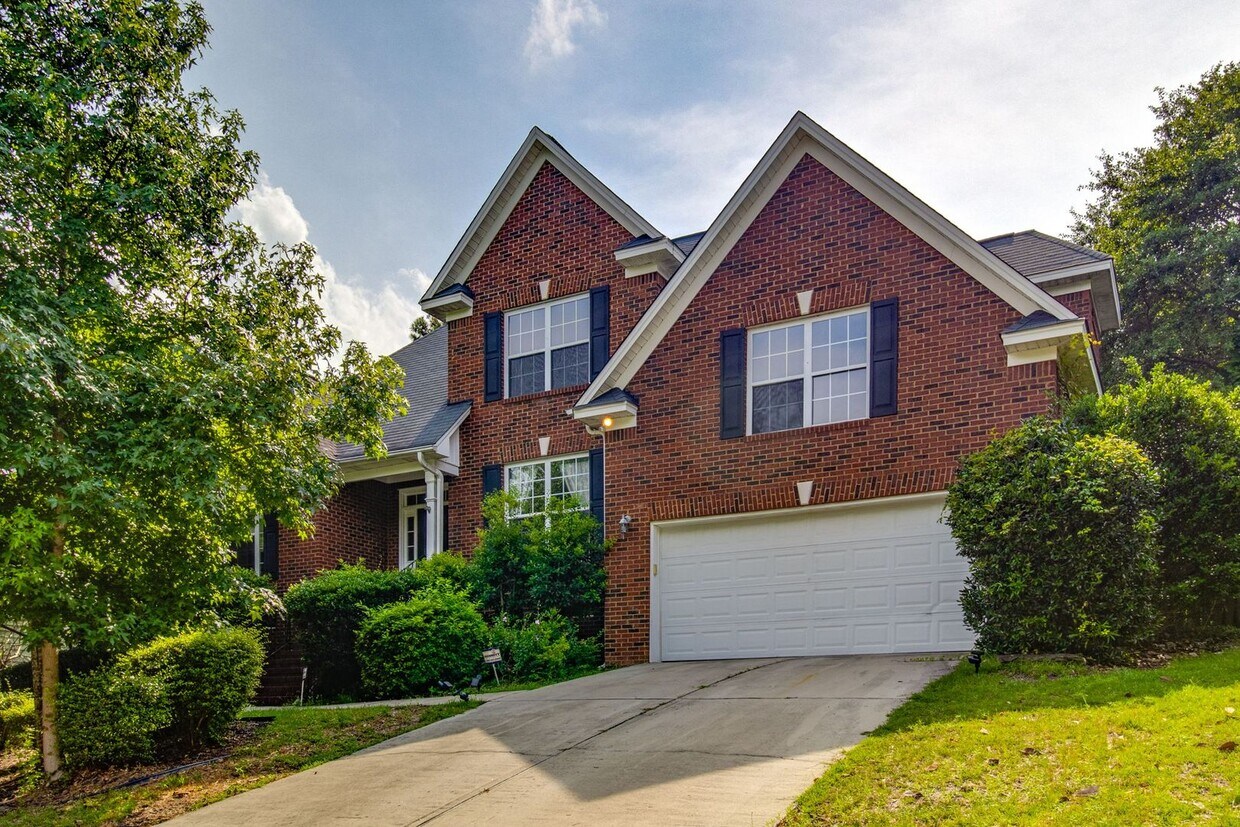 Foto principal - Beautiful All Brick Custom Home In Lake Ca...