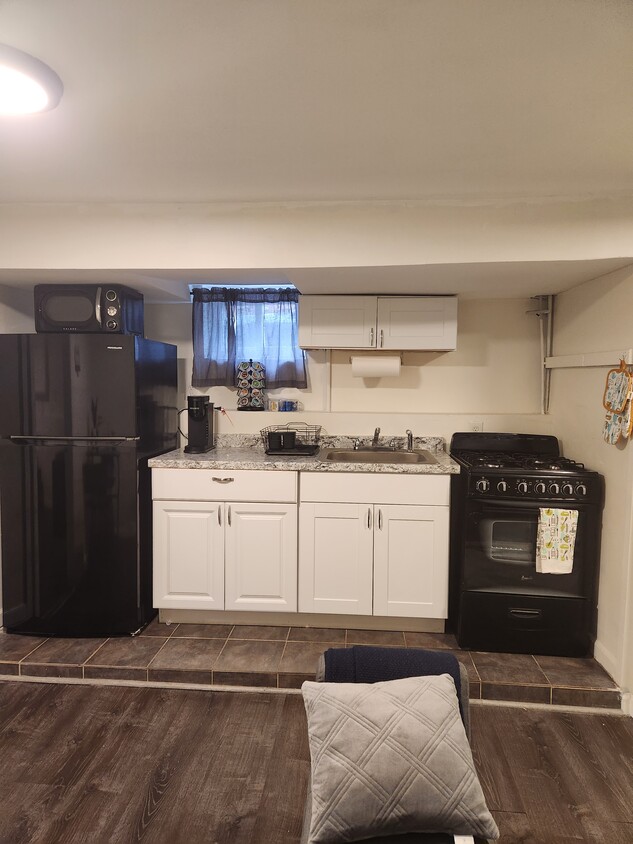 Foto principal - 1522 E 95th St