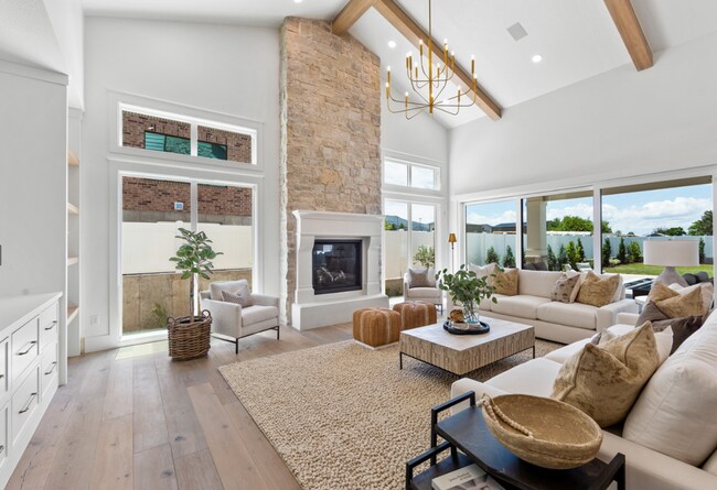 Building Photo - Beautiful Salem House - Parade of Home 2022