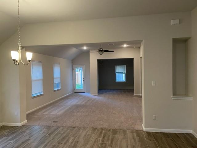 Foto del edificio - 417 Bright Star Ln