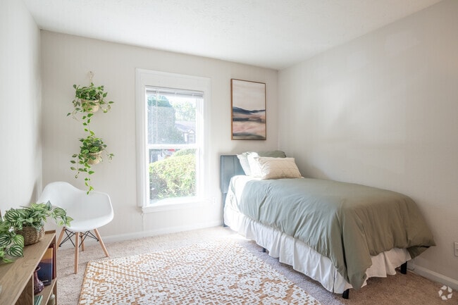 2BD, 2BA - 1,030SF - Dwell @ 750