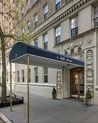 Foto del edificio - 24 Fifth Avenue