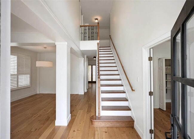 Building Photo - 905 Sweetwater Cove