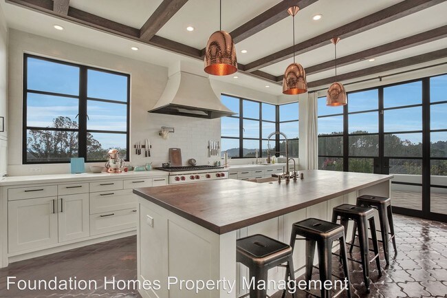 Foto del edificio - 5 br, 4 bath House - 609 Summit Avenue