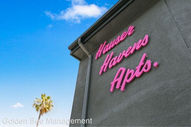 Foto del edificio - 2918-2922 Hauser Blvd