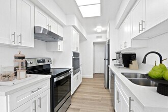 Interior Photo - Rexford Drive Apartments