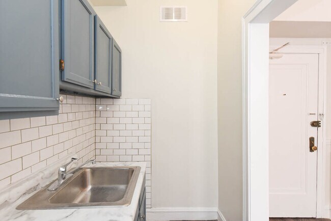 Foto del edificio - 5301 N Ashland Ave