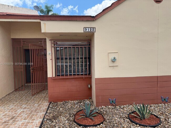 Foto del edificio - 9123 SW 149th Ct