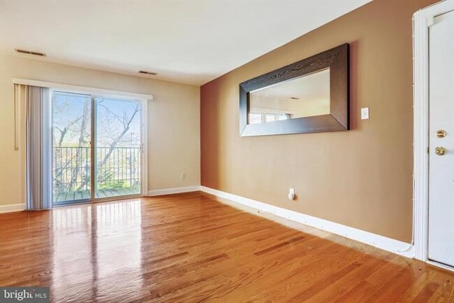 Photo - 4473 B St SE Townhome