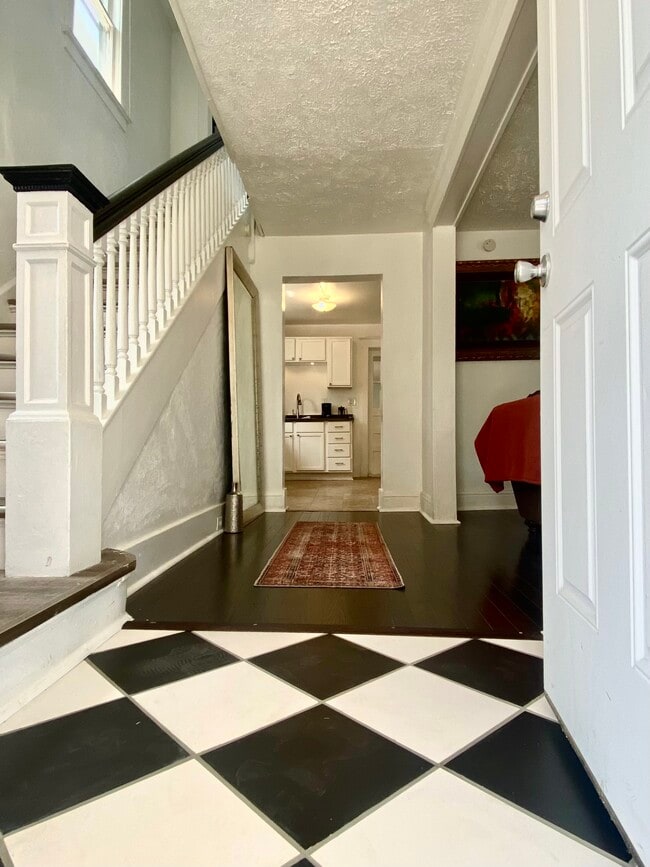 Entry - 120 Lathrop St House