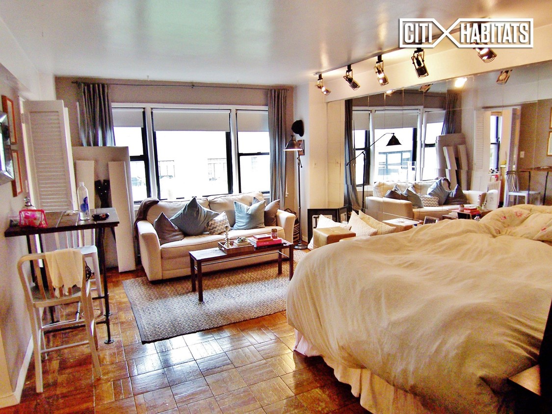 Foto principal - 55 E 9th St