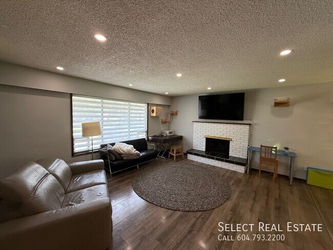 Photo du bâtiment - 260 Robertson Crescent