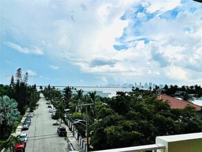 Building Photo - 1455 N Treasure Dr