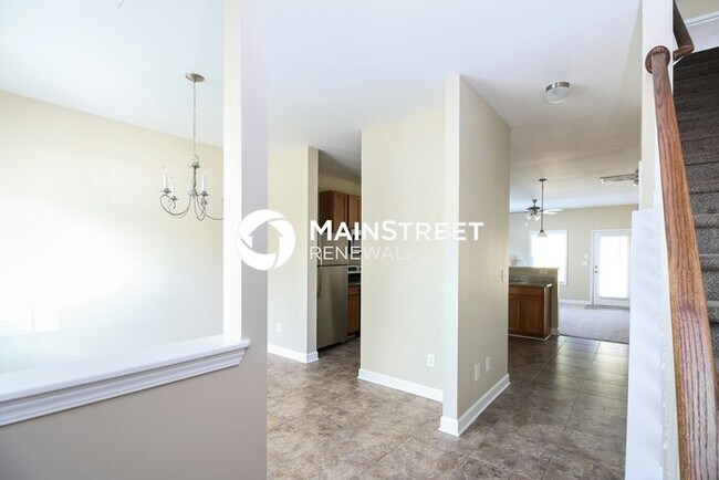 Building Photo - 5 Bedroom Pet-Friendly Home in Winston-Salem, NC with Main Street Renewal