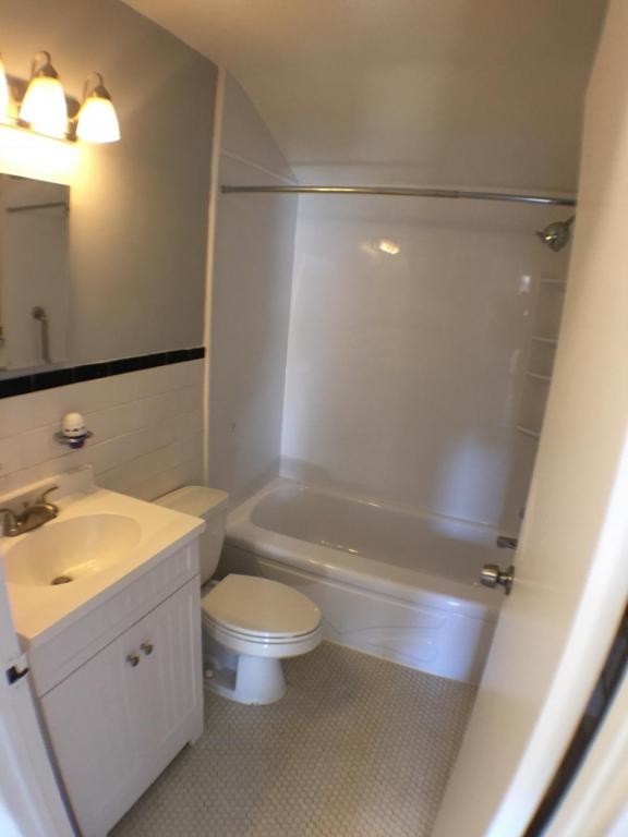 Building Photo - 8061 Wallace Road