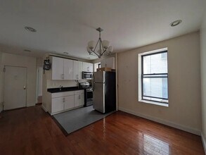 Building Photo - 537 W 158th St
