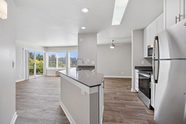 Foto del edificio - Sunset Summit Apartments