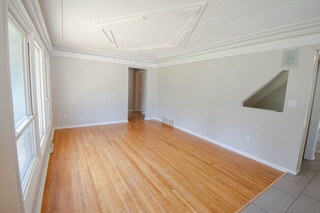 Foto del edificio - 2114 24th St NW