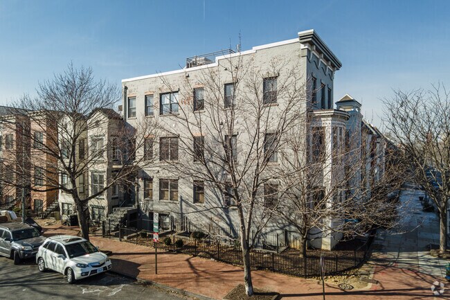 Building Photo - The Flats At Shaw