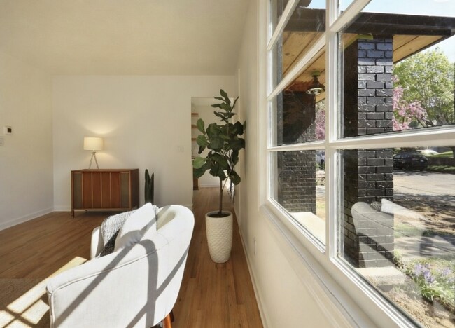 Foto del edificio - 2833 SE 45th Ave