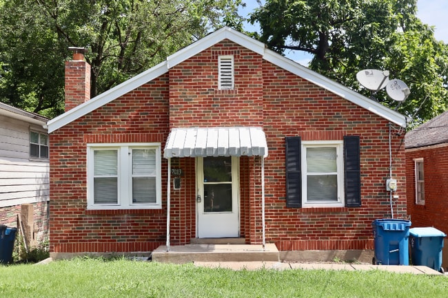Building Photo - 7013 Florence Pl