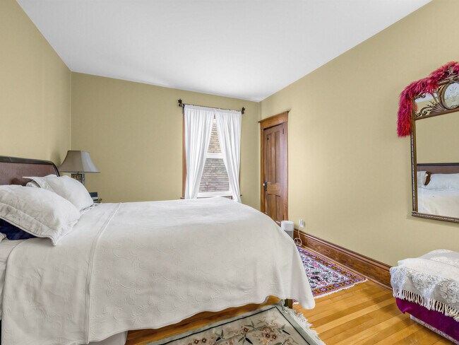 Photo du bâtiment - 129 Indian Rd
