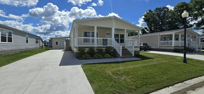 Foto del edificio - 52520 Chestnut Ct
