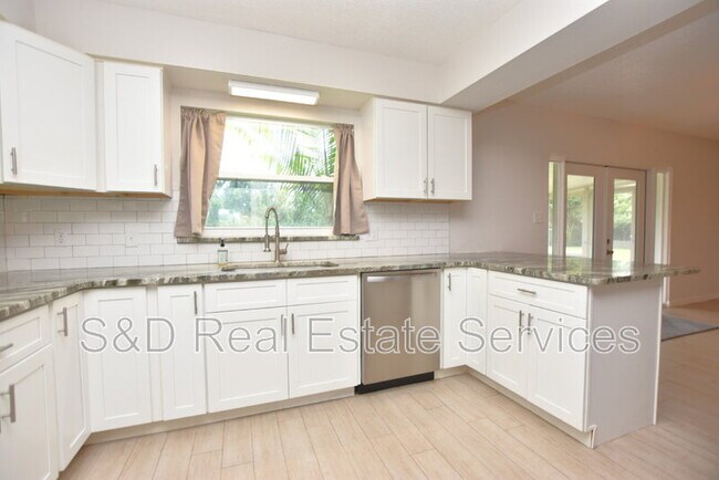 Foto del edificio - 4120 Old Colony Rd