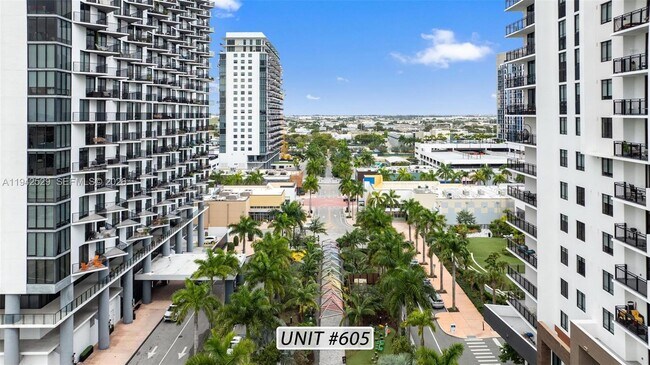 Foto del edificio - 5252 NW 85th Ave