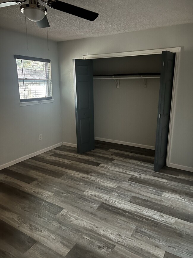 Foto del edificio - Donley Street Apartments