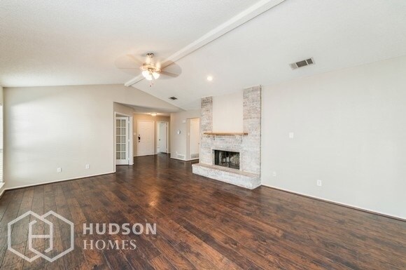 Foto del edificio - NOW AVAILABLE! - 4116 Caldwell Ave, The Co...