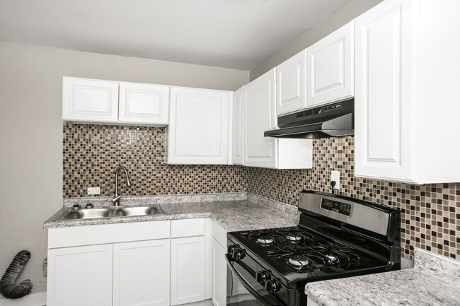 Foto del edificio - 5326 Winston Pl