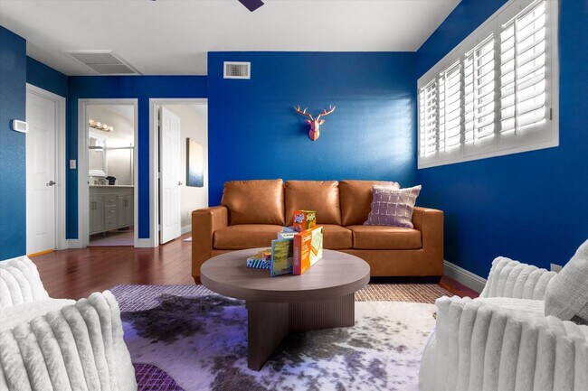 Foto del edificio - 5604 E Beverly Ln