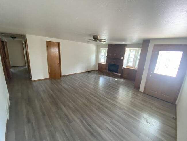 Building Photo - Wonderful Home in Central Loveland