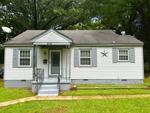 Building Photo - 514 Western Dr