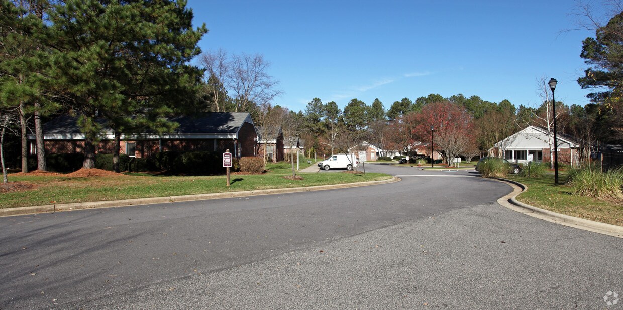 Primary Photo - Roanoke Commons
