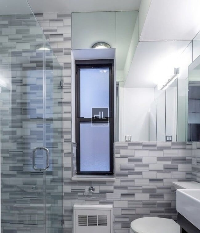 Building Photo - Lexington Avenue