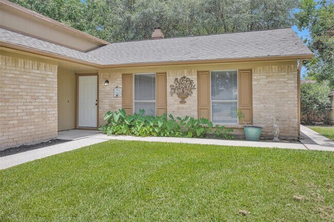 Building Photo - 9810 Kiwi Ln