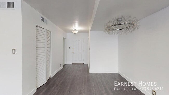 Foto del edificio - 14335 Huston St