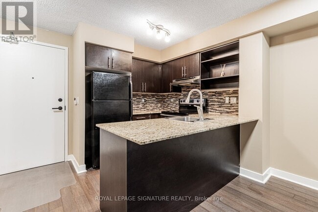 Building Photo - 120 Dallimore Cir