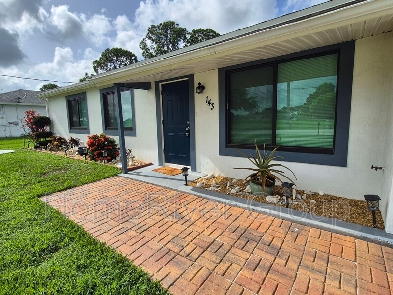 Foto principal - 143 SW Tulip Blvd