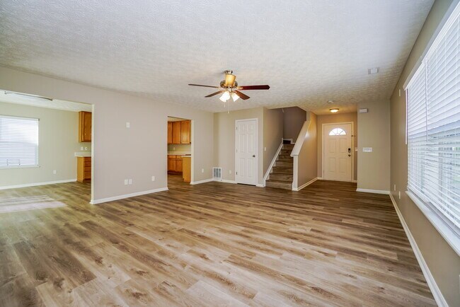 Building Photo - 5813 Lonerise Ln
