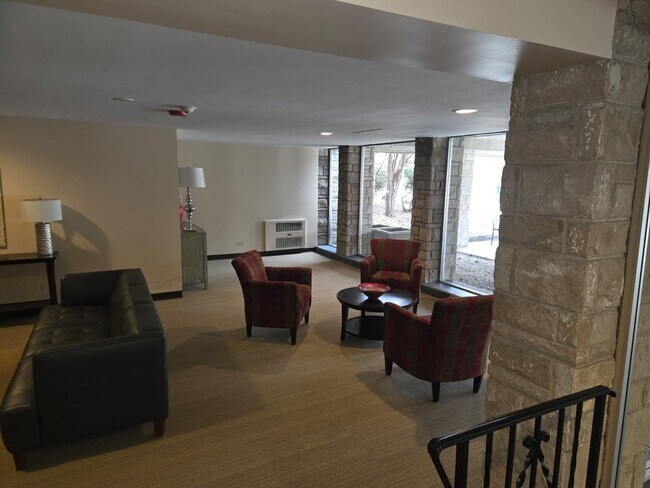 Foto del edificio - 400 Thames Pkwy