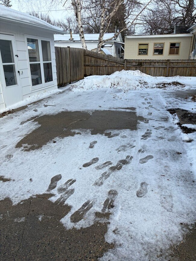 Foto del edificio - 1524 5th Ave N