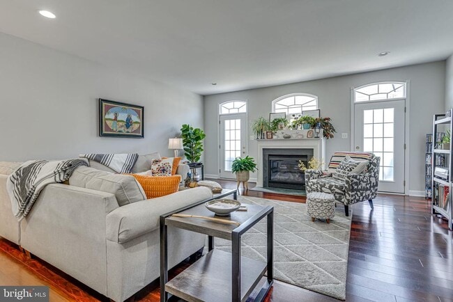 Building Photo - 742 Collington Ct