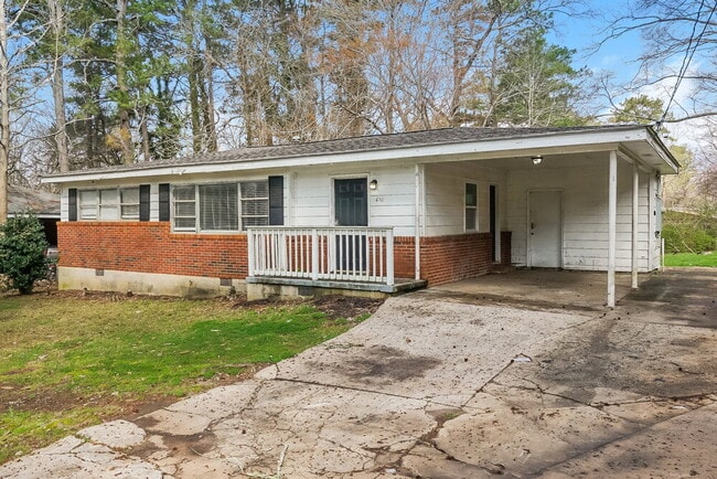 Building Photo - 640 Oakdale Dr