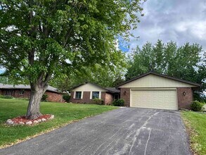 Building Photo - 5855 Thatcher Dr
