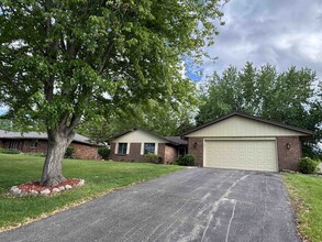 Building Photo - 5855 Thatcher Dr