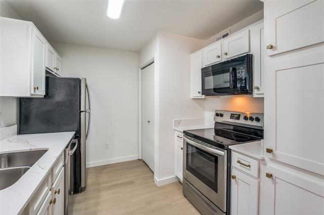 Foto del edificio - 5550 Spring Valley Rd